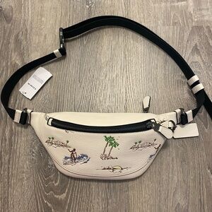 NEW Coach Warren Mini Leather Belt Bag With Surf Print Hawaii- Chalk Multi